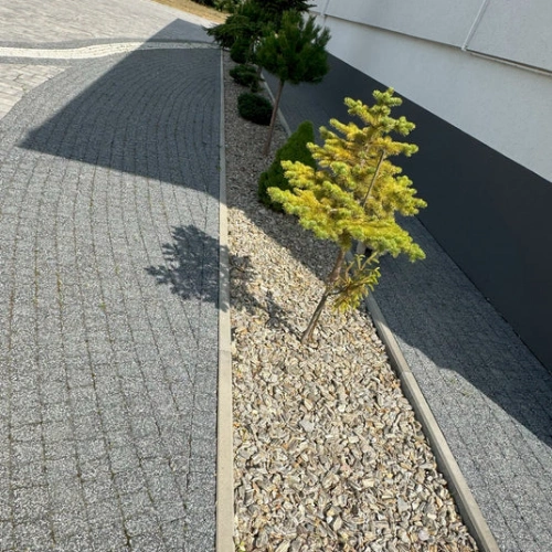 YardWorks Decorative Stones & Bark Chippings - Pro, Large - Image 3