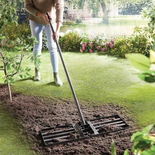 YardWorks Lawn & Plant Care - Value Pack, Large - Image 3