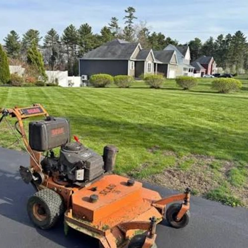 YardWorks Lawn & Plant Care - Standard, Medium - Image 3